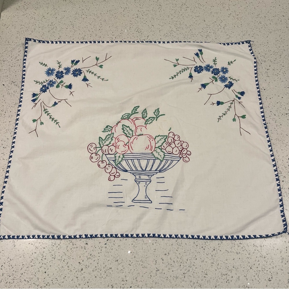 VINTAGE Embroidered Floral and Fruit Bowl Tablecloth Centerpiece | 27" Square